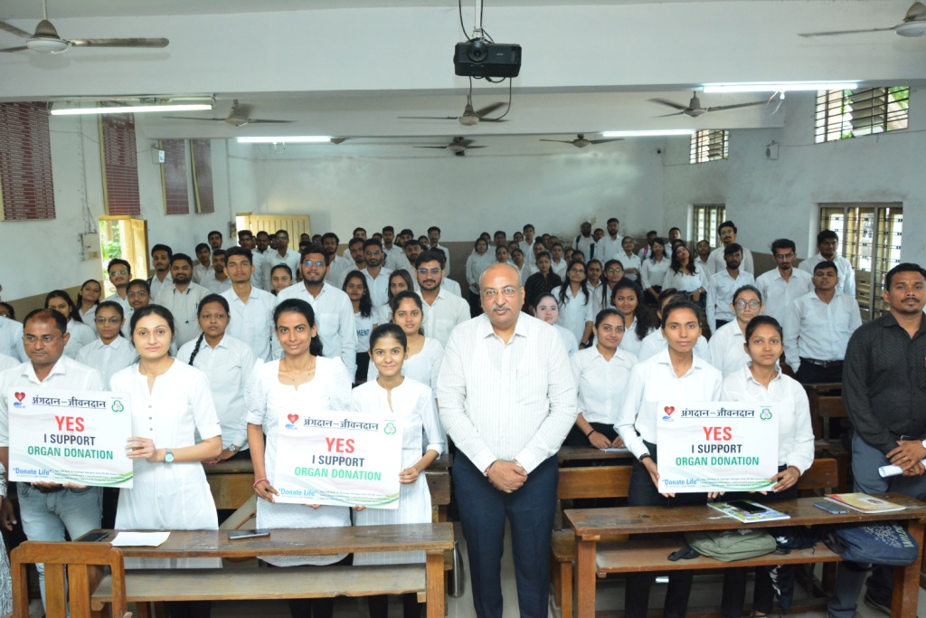 Conducted an Organ Donation Awareness Programme at V.T Choksi Sarvajanik Law College, Surat.